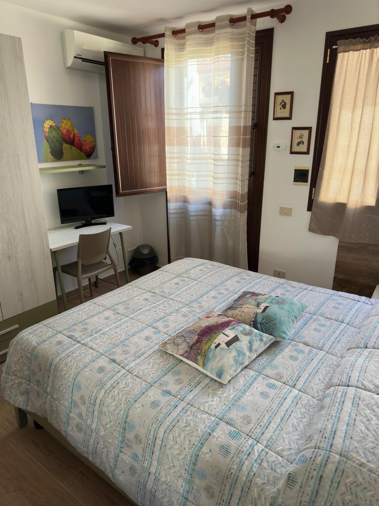 Mareblu Bed & Breakfast Чефалу Екстериор снимка